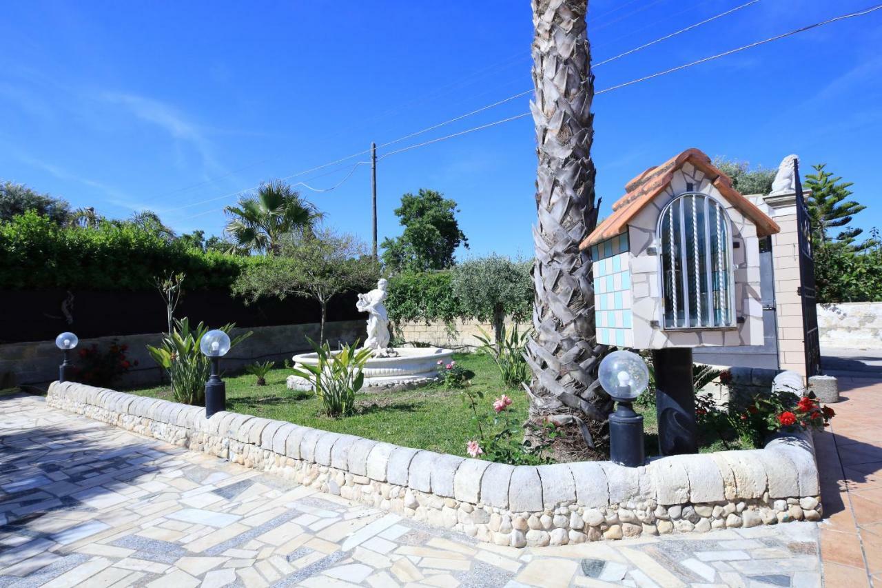Enjoy Ville Avola Exterior foto
